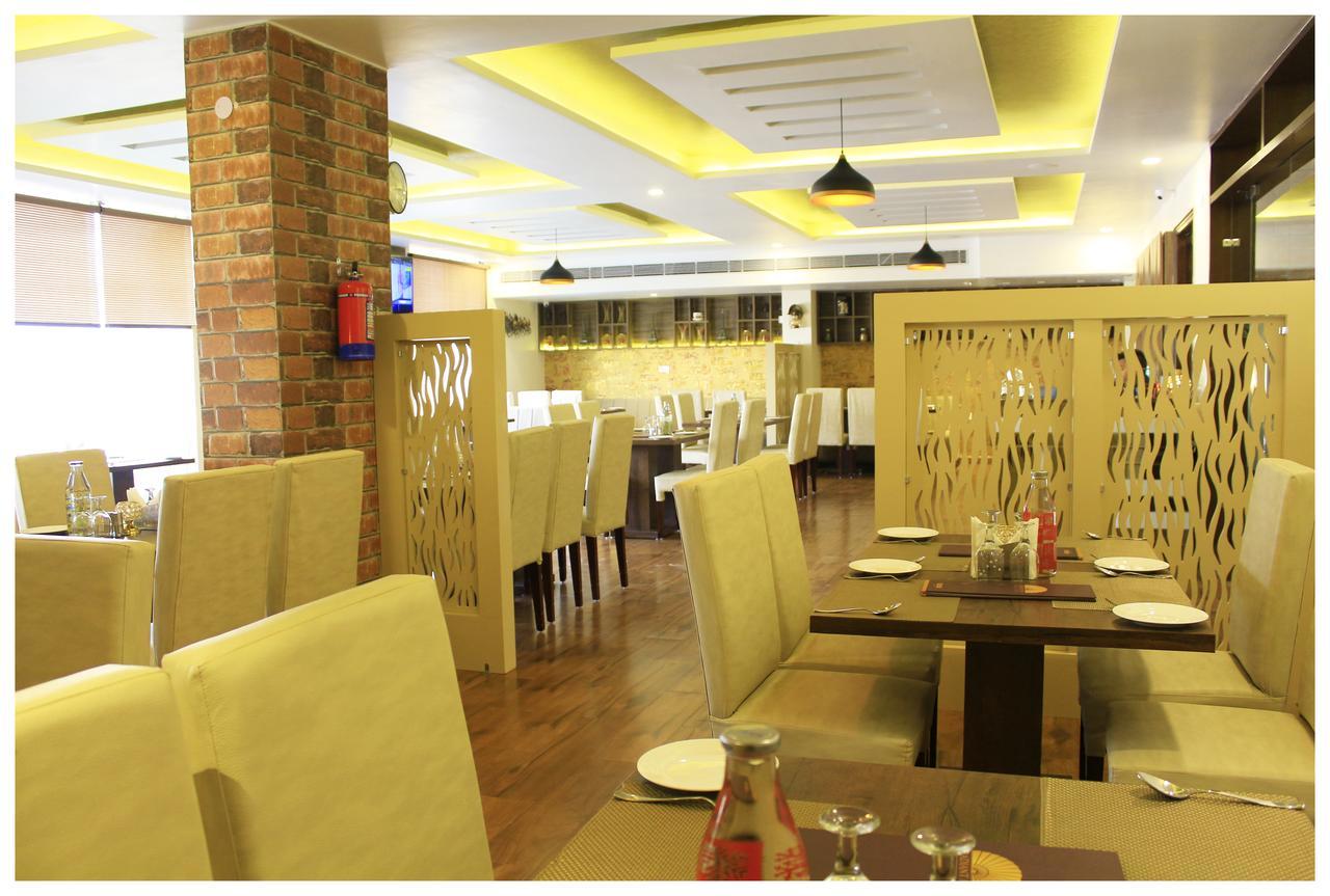 Hotel Radiant Inn Roorkee ภายนอก รูปภาพ